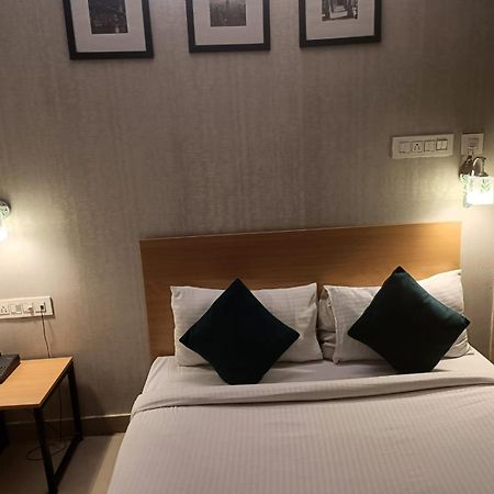 Hotel Mayfair Tower Калькутта Экстерьер фото